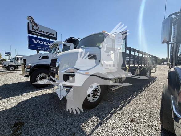 2025 MACK MD6 - image 1 of 6