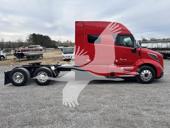2025 VOLVO VNL64T840 - image 4 of 6