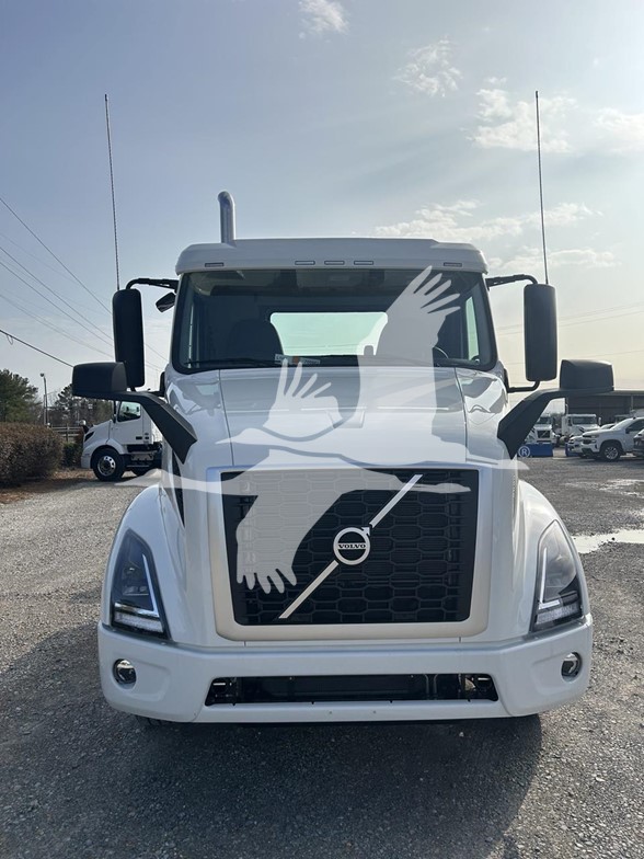2026 VOLVO VNR64T300 - image 3 of 6