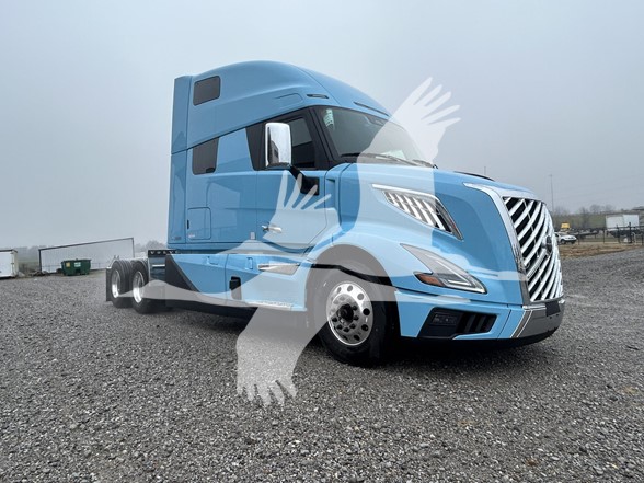 2025 VOLVO VNL64T860 - image 3 of 6