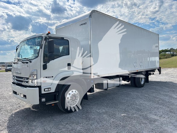 2025 ISUZU FTR - image 1 of 6