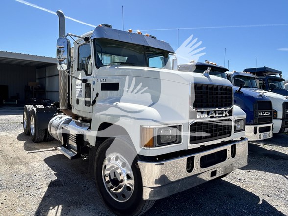 2023 MACK PINNACLE 64T - image 5 of 6