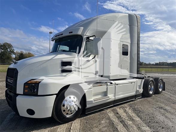 2024 MACK ANTHEM 64T - image 3 of 6