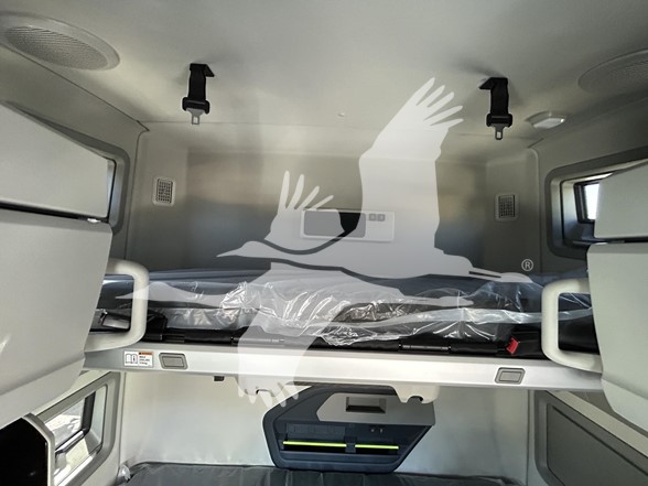 2026 VOLVO VNL64T860 - image 3 of 6