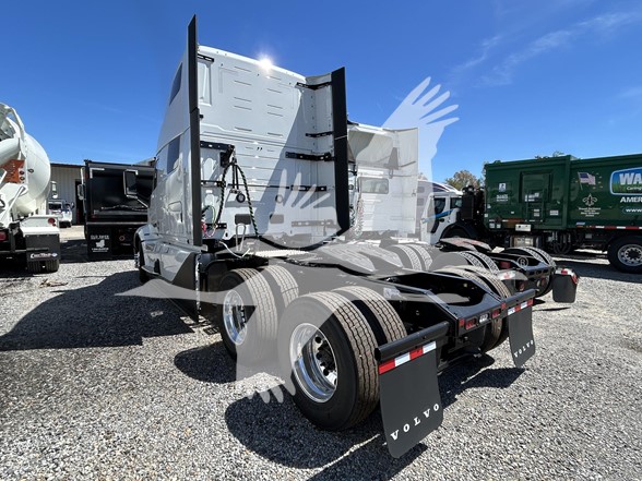 2026 VOLVO VNL64T860 - image 6 of 6