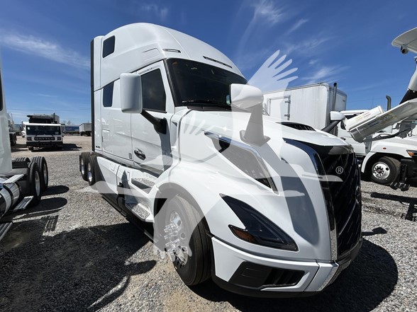 2026 VOLVO VNL64T860 - image 1 of 6