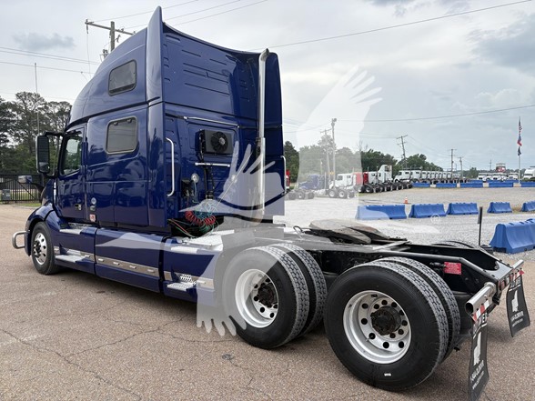2022 VOLVO VNL64T860 - image 6 of 6