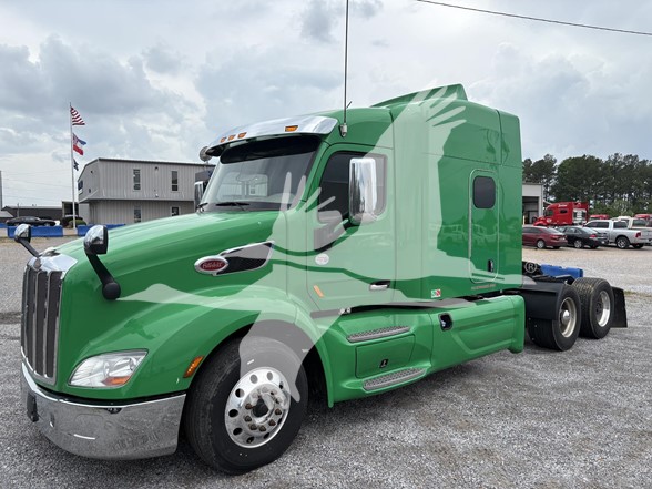 2020 PETERBILT 579 - image 1 of 6