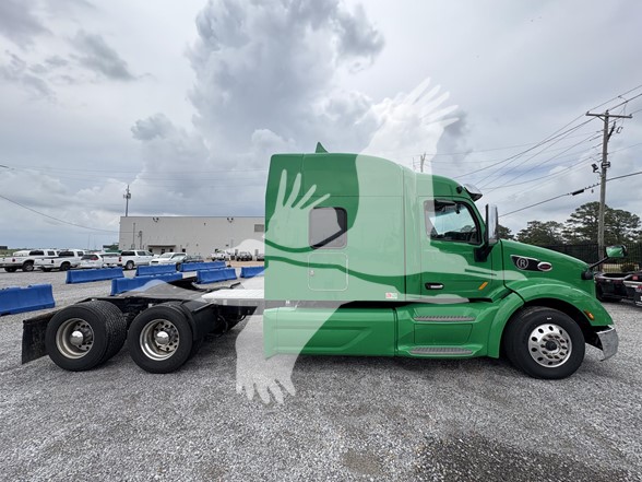 2020 PETERBILT 579 - image 5 of 6
