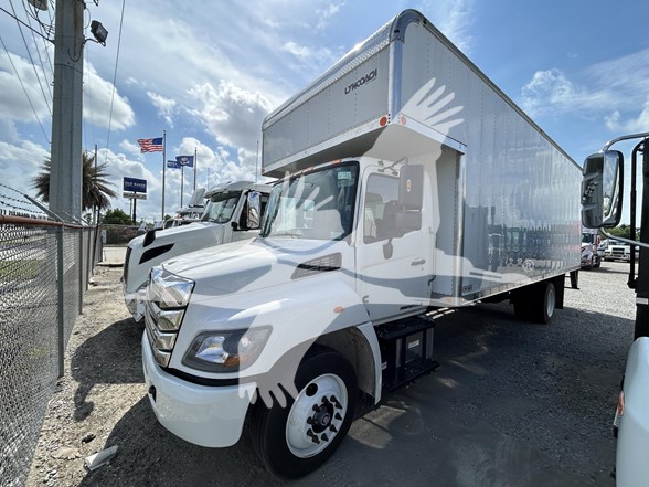 2025 HINO L6 - image 1 of 6