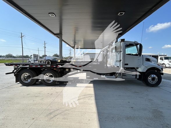 2025 VOLVO VHD64F300 - image 5 of 6