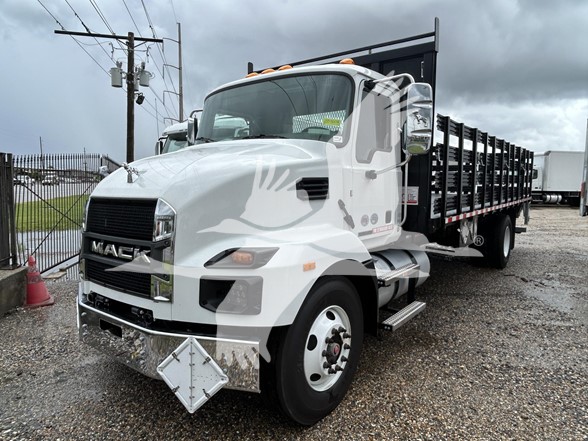2025 MACK MD7 - image 1 of 6