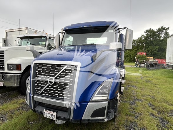 2020 VOLVO VNL64T300 - image 1 of 6