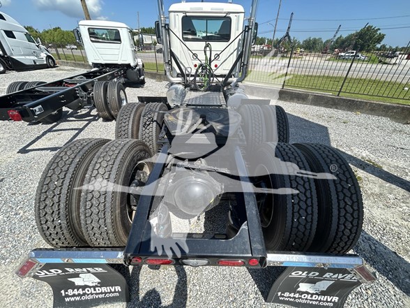 2025 MACK PINNACLE 64T - image 3 of 6