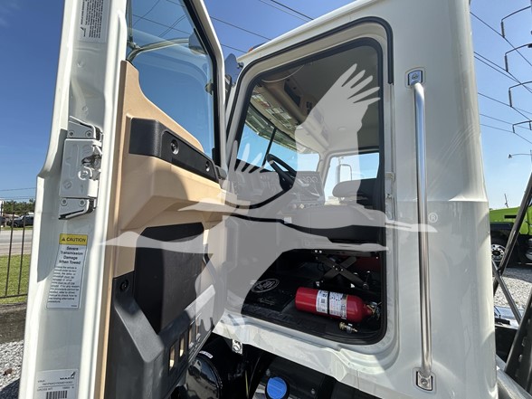 2025 MACK PINNACLE 64T - image 6 of 6