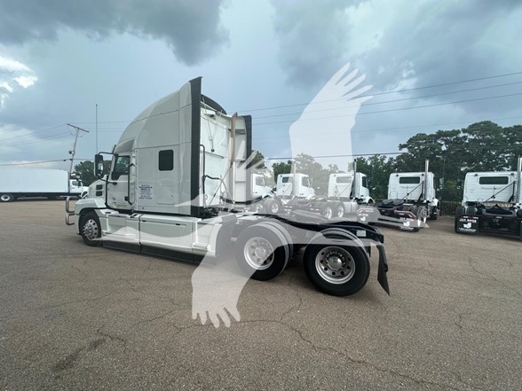2023 MACK ANTHEM 64T - image 5 of 6