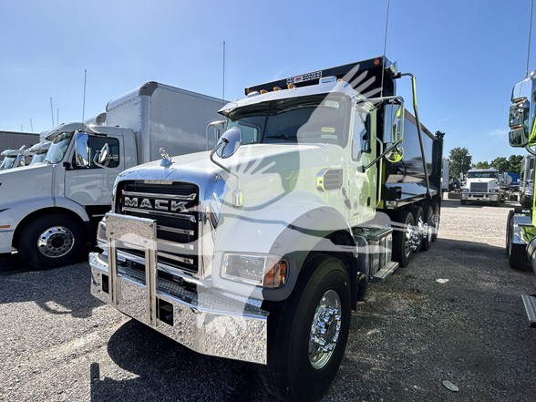 2026 MACK GRANITE 104FR - image 3 of 6