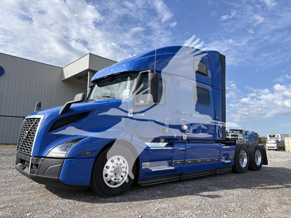 2022 VOLVO VNL64T860 2022 VOLVO VNL64T860 - image 1 of 6