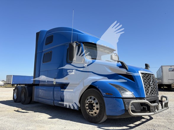 2024 VOLVO VNL64T860 - image 3 of 6