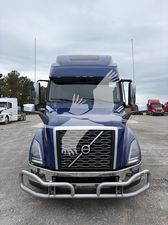 2023 VOLVO VNL64T860 - image 2 of 6