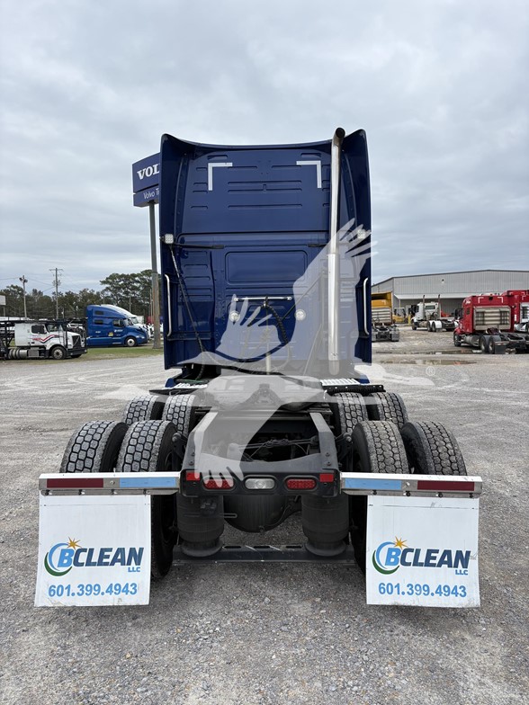 2023 VOLVO VNL64T860 - image 6 of 6