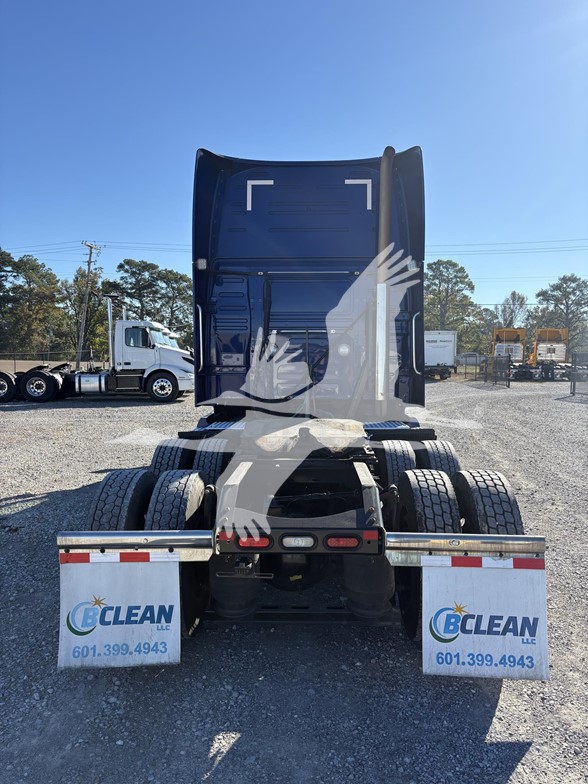 2023 VOLVO VNL64T860 - image 6 of 6