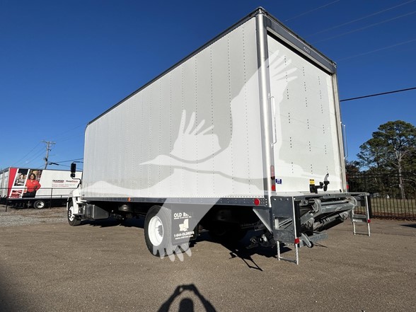 2026 HINO L6 - image 6 of 6