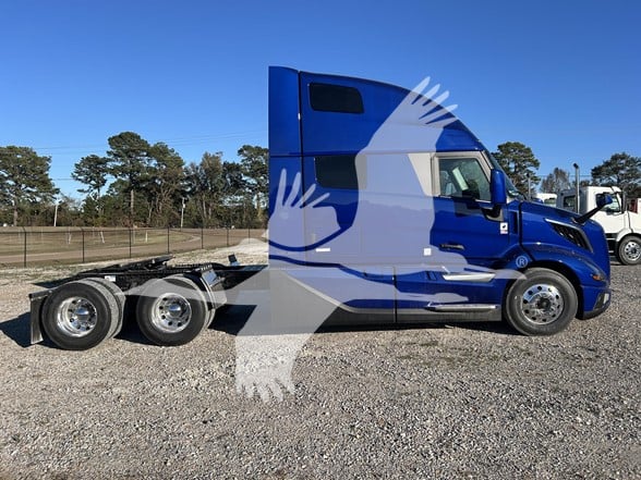 2026 VOLVO VNL64T860 - image 3 of 6