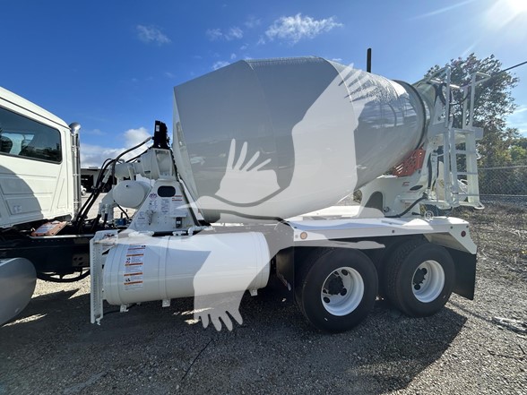 2026 MACK GRANITE 64BR - image 2 of 6