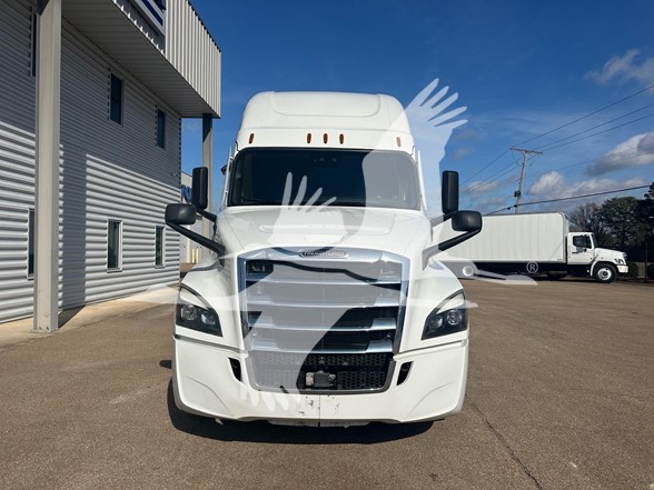 2023 FREIGHTLINER CASCADIA 126 - image 2 of 6
