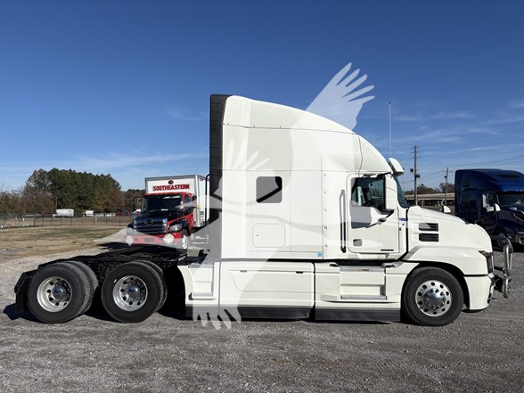 2023 MACK ANTHEM 64T - image 4 of 6