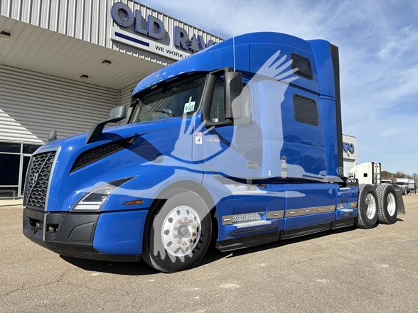 2022 VOLVO VNL64T860 - image 1 of 6