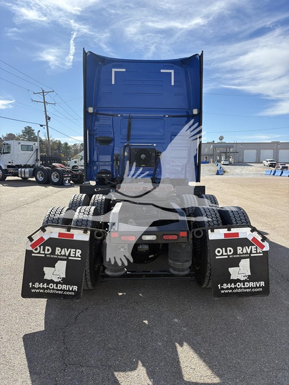 2022 VOLVO VNL64T860 - image 6 of 6