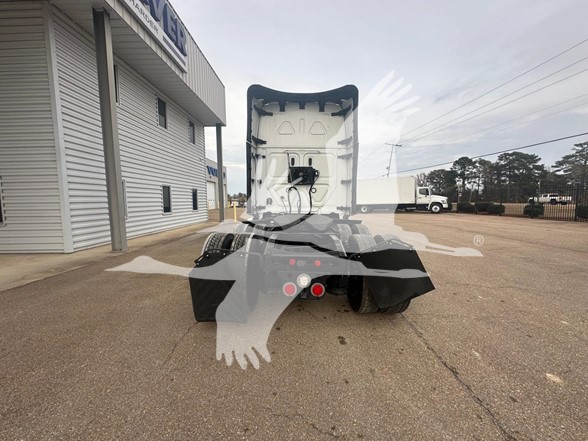 2023 FREIGHTLINER CASCADIA 126 - image 6 of 6