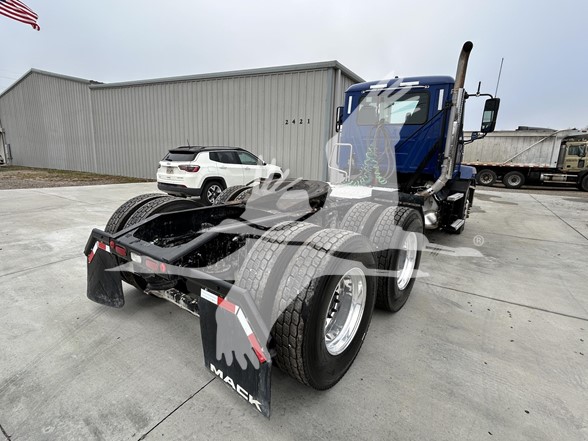 2022 MACK ANTHEM 64T - image 5 of 6