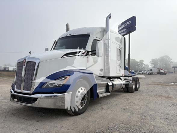 2022 KENWORTH T680 - image 1 of 6