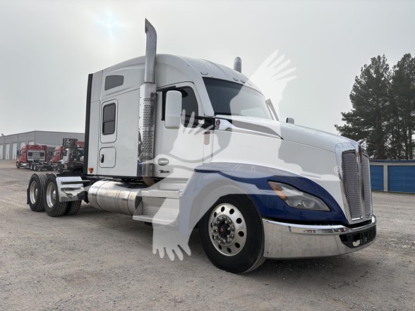 2022 KENWORTH T680 - image 3 of 6