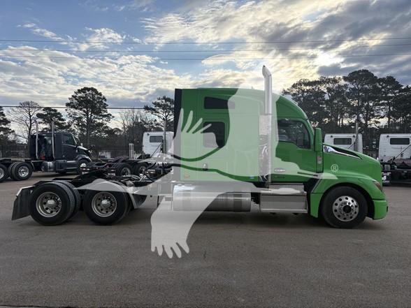 2024 Kenworth T680 - image 4