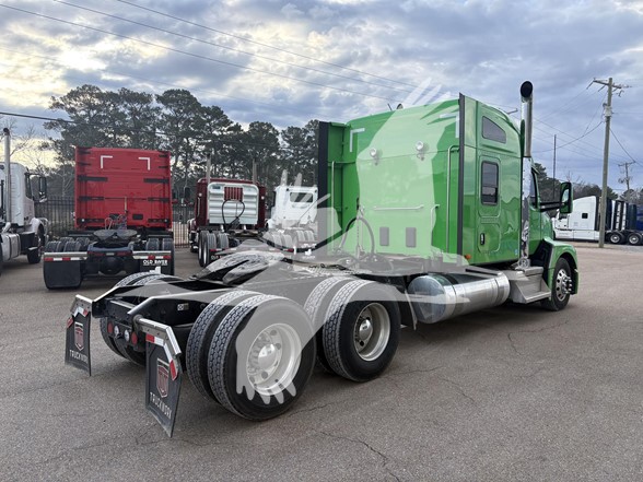 2024 Kenworth T680 - image 5