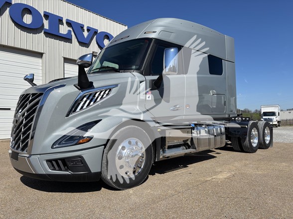 2027 VOLVO VNL64T840 - image 1 of 6