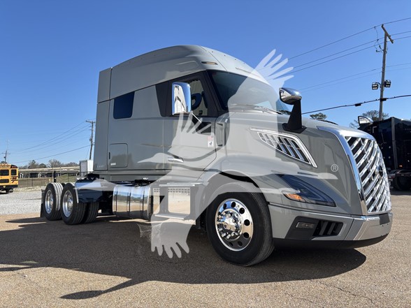 2027 VOLVO VNL64T840 - image 2 of 6