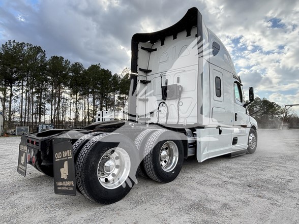 2023 FREIGHTLINER CASCADIA 126 - image 6 of 6