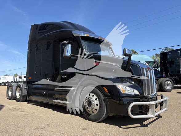 2024 PETERBILT 579 - image 3 of 6