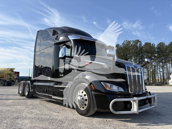 2024 Peterbilt - image 1