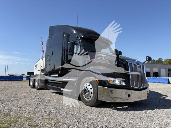2024 PETERBILT 579 - image 1 of 6