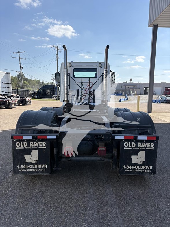 2018 VOLVO VHD64FT300 - image 6 of 6