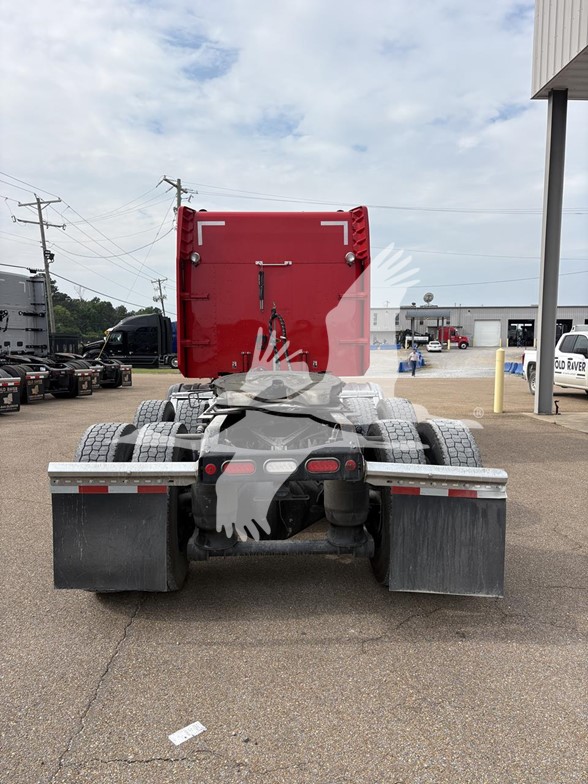 2024 Peterbilt 389 - image 6