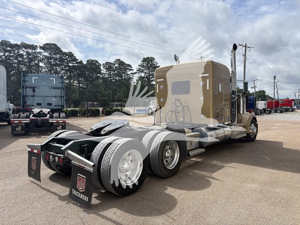 2024 Kenworth W900 - image 4