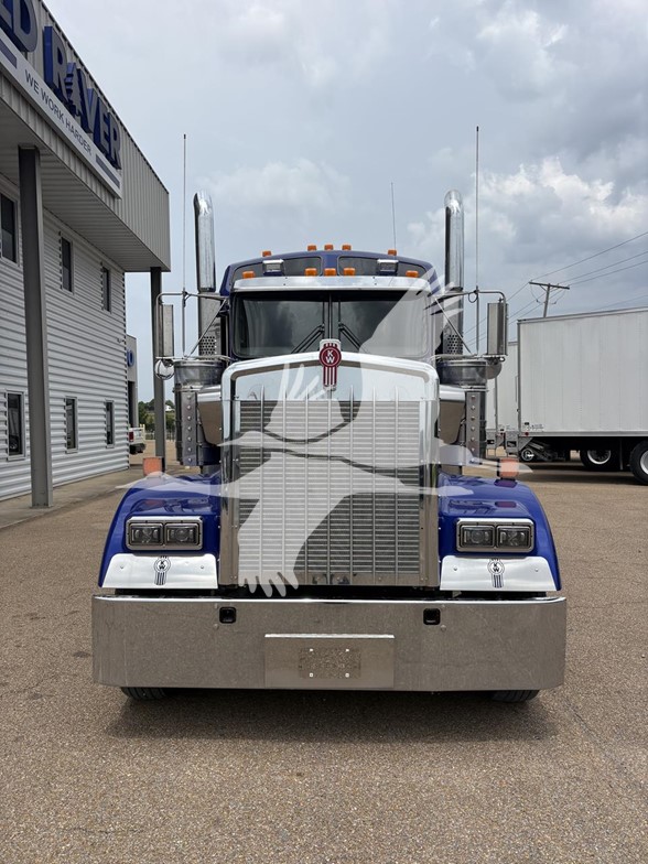 2023 KENWORTH W900 2023 KENWORTH W900 - image 2 of 6