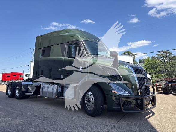 2027 VOLVO VNL64T840 2027 VOLVO VNL64T840 - image 3 of 6